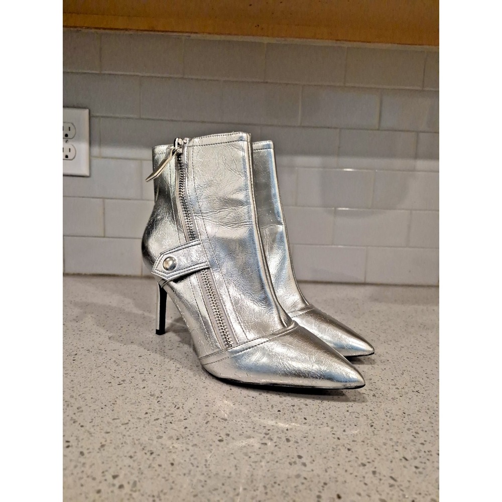 NIB Nine West Silver Metallic Pull On Stretch Booties 8M